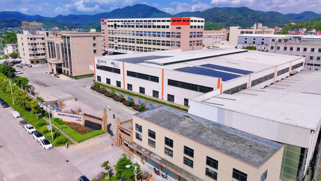 Guohua Doors & Windows dan Penghao Glass bergabung dengan pasukan untuk membuat bab baru di High-End Doors & Windows